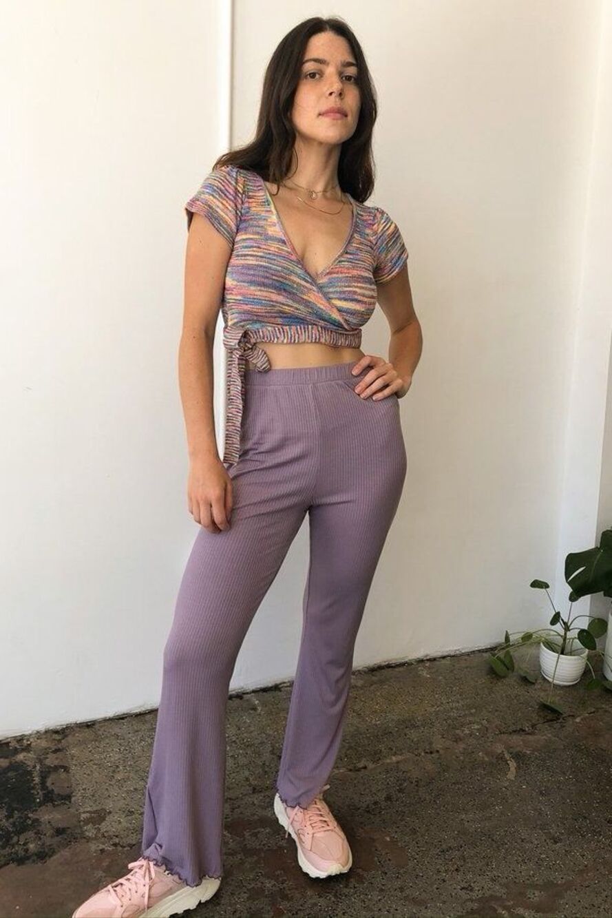 ✨LISA SAYS GAH BEC BELL BOTTOM LAVENDER SZ SMALL PANTS✨